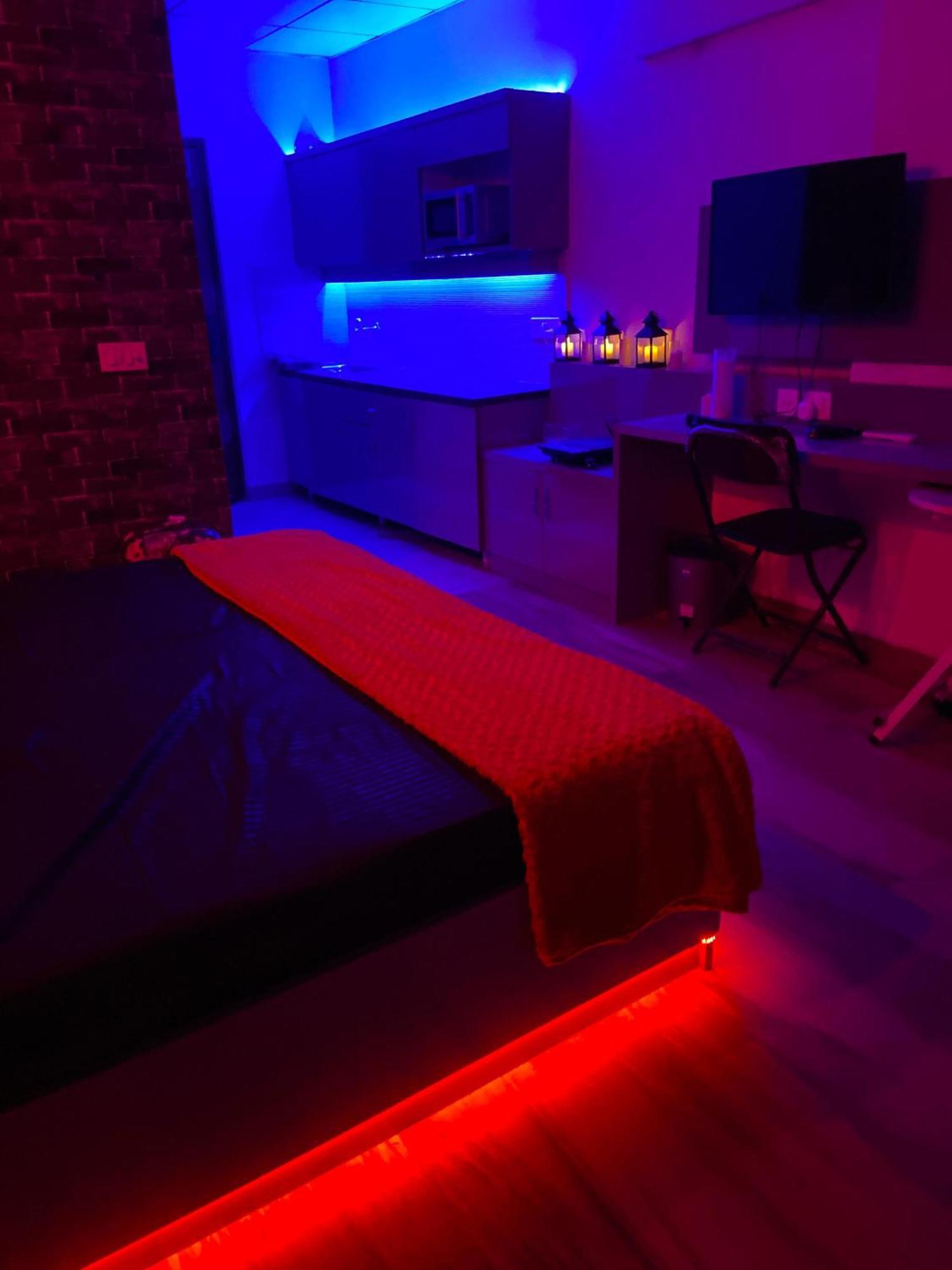 Kinky Dark Rooms Greater Noida Exterior foto