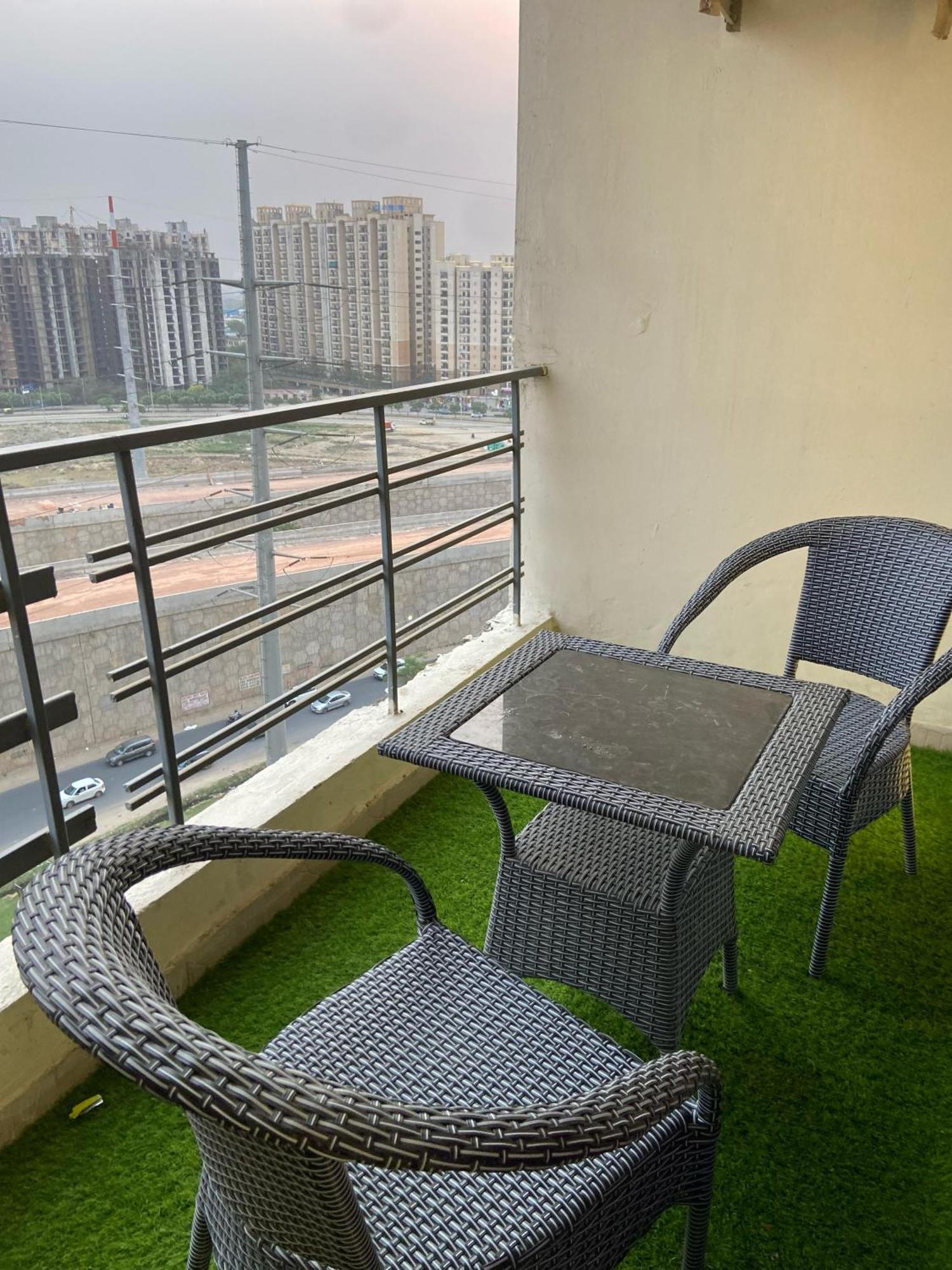 Kinky Dark Rooms Greater Noida Exterior foto